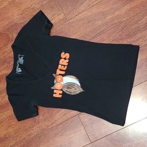 Hooters short sleeve t-shirt